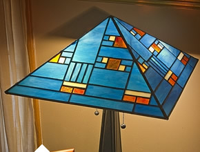 Frank Lloyd Wright Style Lamp