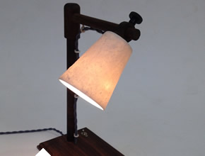 Alizarine Desk Lamp